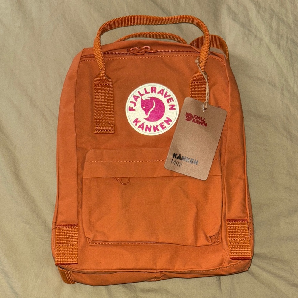 Fjällräven Kånken Mini Backpack in Orange